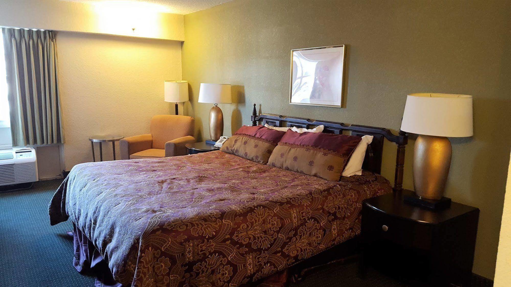 River Valley Inn And Suites By Belvilla Fort Smith Dış mekan fotoğraf